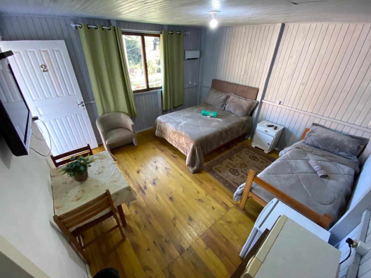 Alojamento de Turismo Selvagem Pe Da Serra Dos Bitus